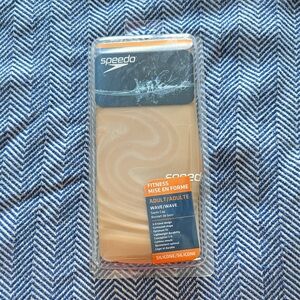 Speedo Silicone Swim Cap in Tan